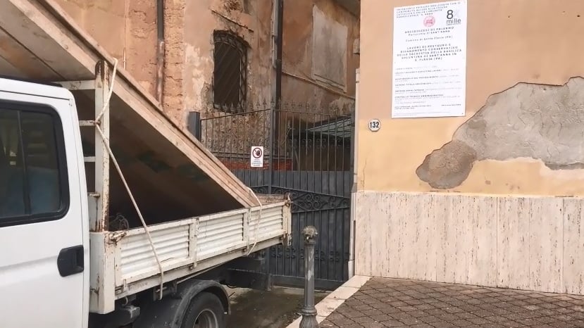 SANTA FLAVIA: Ripresi i lavori nella sagrestia della Basilica Soluntina