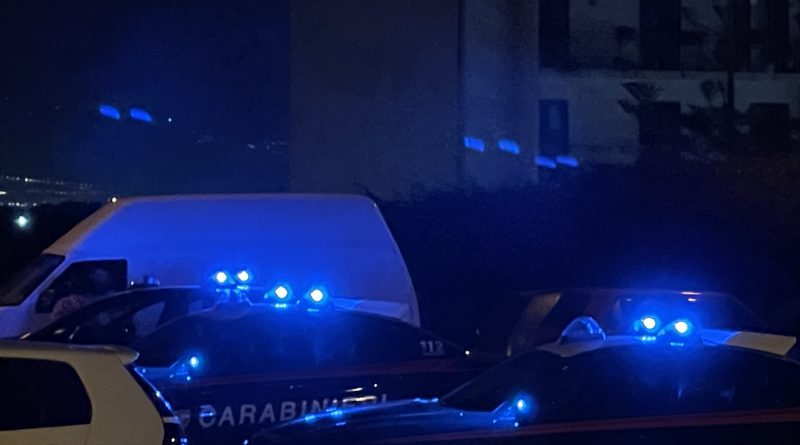 Carabinieri e Polizia in  contrada Monaco. Stretto riserbo sull’accaduto.
