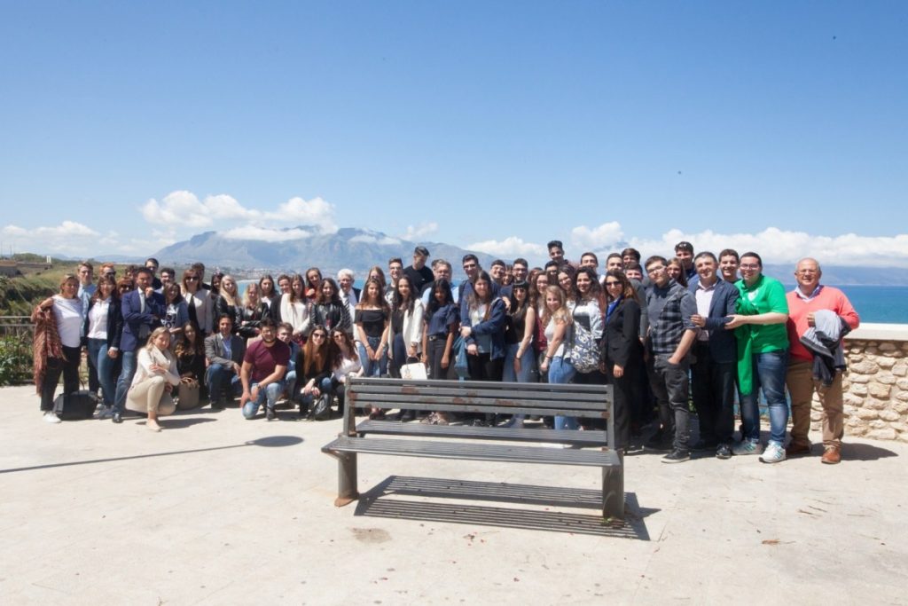 In Sicilia si punta sulla formazione dei giovani dall’estero e sulla internazionalizzazione delle aziende: al via gli “Internship Camp”