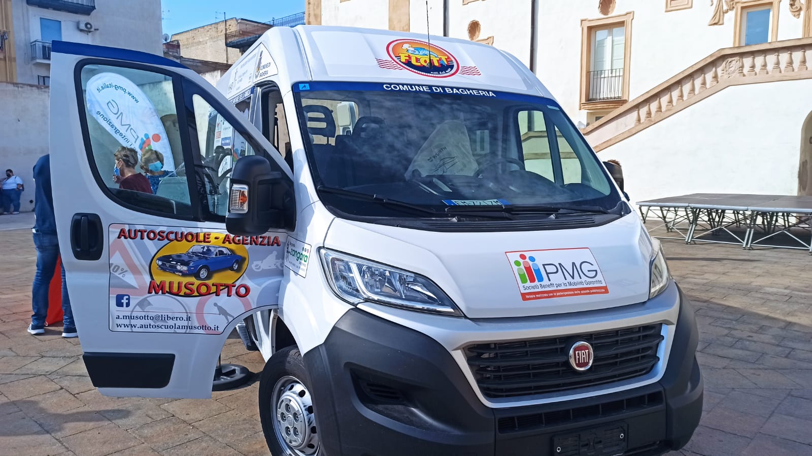 MOBILITÀ GARANTITA: CERIMONIA DI CONSEGNA DEL VEICOLO PER DISABILI E ANZIANI BISOGNOSI SENZA RETE PARENTALE