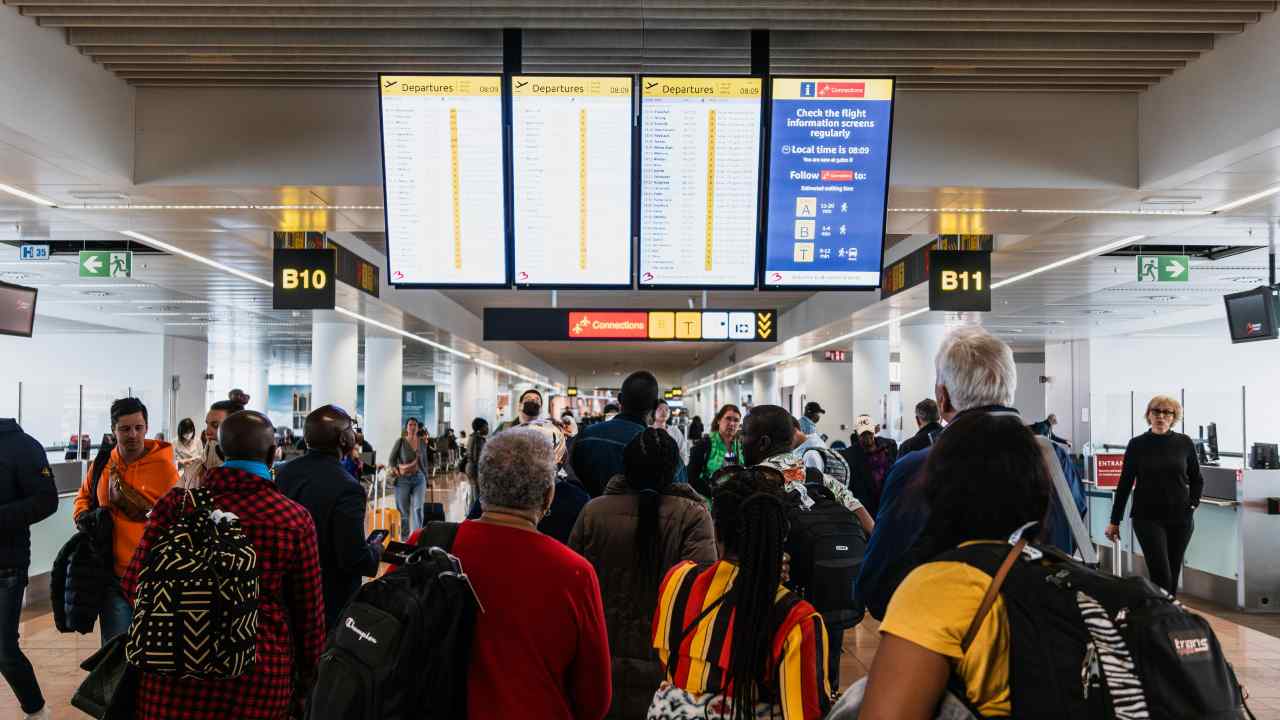Persone in aeroporto