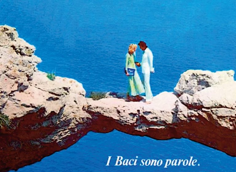 L’arco azzurro di Bagheria e i 100 anni dei Baci Perugina