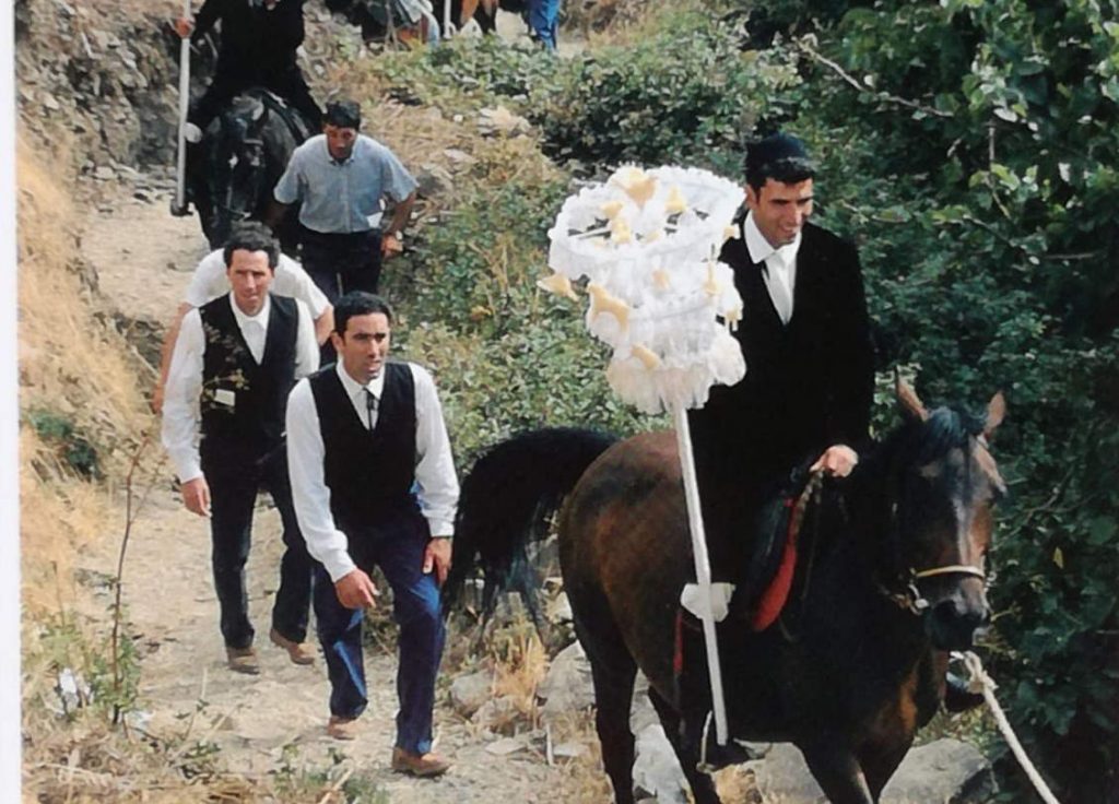 Borgo Geraci, a proposito di “A Carvaccata di vistiamari”. Le vecchie tradizioni non devono essere trascurate