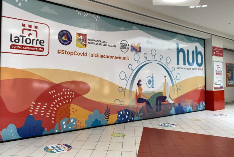 PALERMO: No vax fanno irruzione al Centro vaccinazioni La Torre e rallentano le operazioni