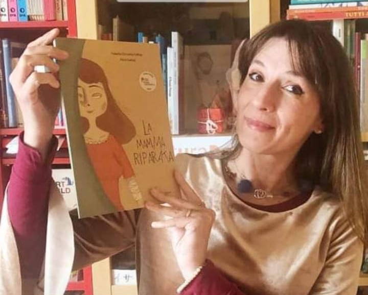 La mamma riparata di Isabella Christina Felline