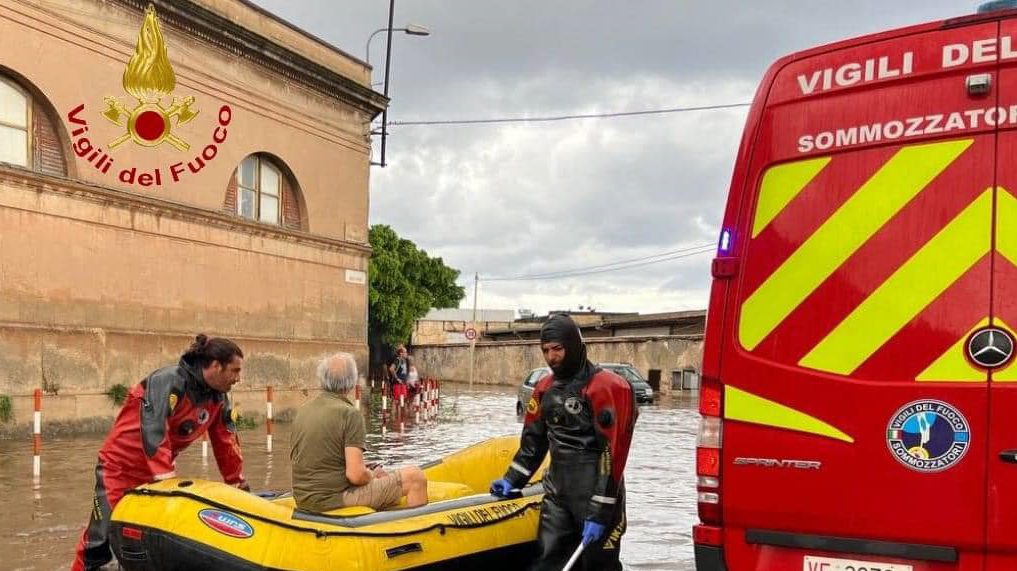 Arriva la pioggia e Palermo si allaga.